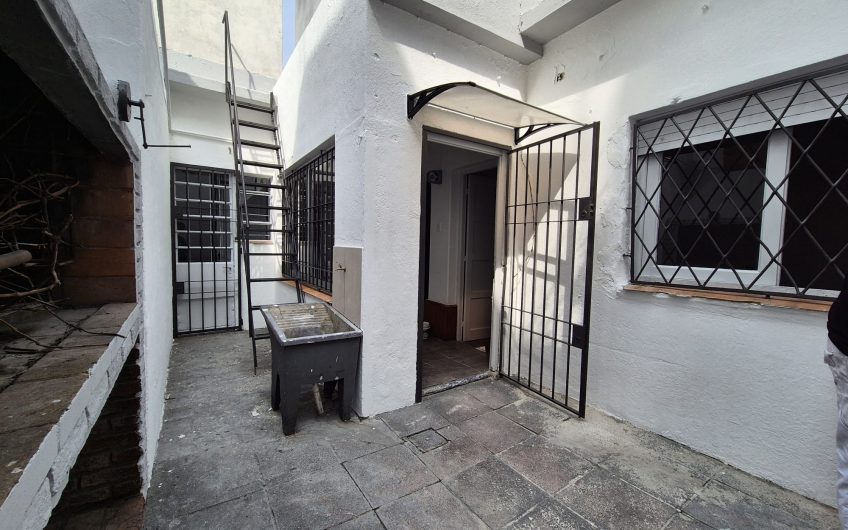 Casa, 1 dormitorio, patio, parrillero